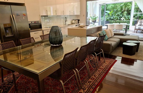Arncliffe House | Discover Bamboo House: 3BR Retreat Near City & Beach
