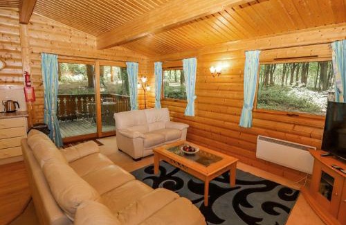 Kenwick House | Bamboo Retreat: Guest Rated 10/10 for Your Perfect Getaway