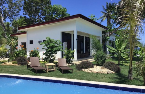 Dimiao Villa | Oceanfront Bamboo Beach Villa with Pool & Garden Views