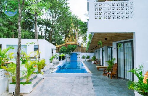 Kampot Resort | Discover Ban Ban Resort TeukChhou with Pool Access