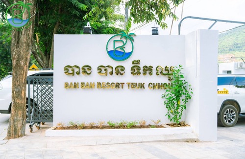 Kampot House | Inviting Ban Ban Resort TeukChhou with Pool & Breakfast