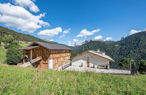 Eores Apartment | Discover Hofa: Top-Rated Hotel with Family-Friendly Perks