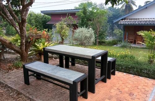 Mae Sariang House | Budget-Friendly Ban Suan Sukjai with Child-Friendly Amenities