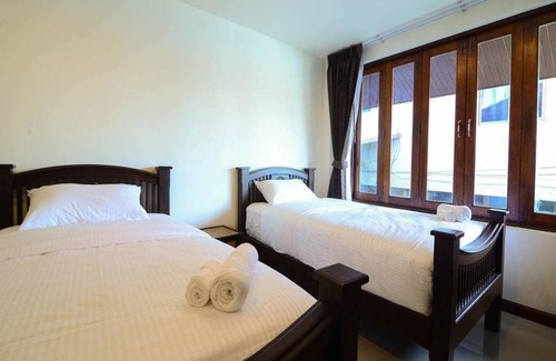 Samphao Lom House | Cozy Ban U Thong Accommodations with Family-Friendly Amenities