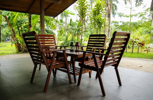 Clevia House | Experience Banabeki: Tropical Bungalow by the Suriname River