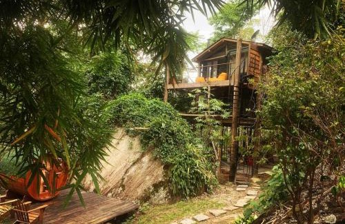 Bananal Ski Chalet | Discover Bananal - Relax by the Oceanfront Spa Retreat