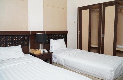 Ambarawa Villa | Experience Comfort at Banaran 9 Resort Hotel