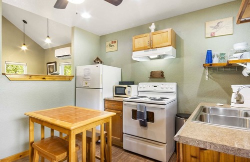 Bandera Cabin | Unforgettable Stays at Bandera Stronghold Red Cloud Resort