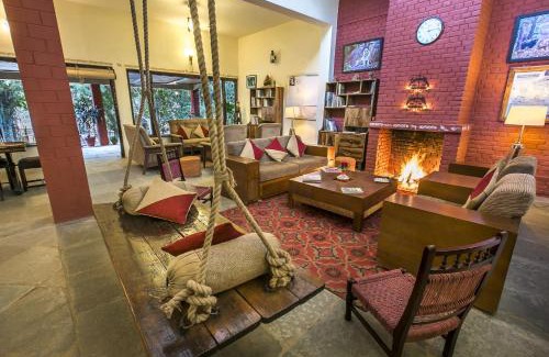 Tala Cabin | Guest Rated: 9.8 Lodges in Tāla, India with Breakfast