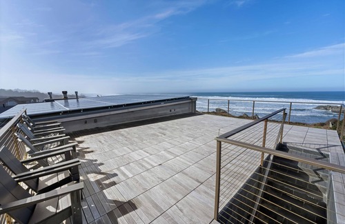 Bandon House | Bandon Beachfront Escape - Golf - Views - Luxe