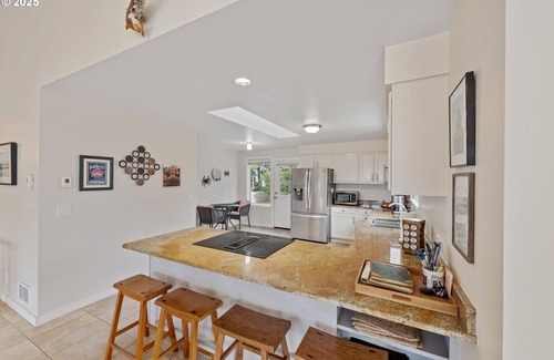 Bandon House | Bandon Seaside Escape: Spacious 4BR Getaway with Ocean Views & Large Yard