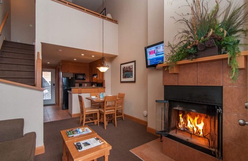Banff Condo | Private Hot Tub Retreat in Banff with Top Amenities!