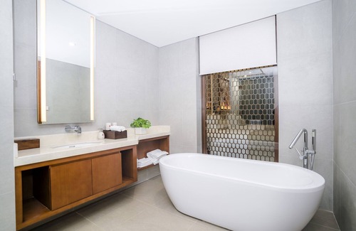 Le Thuy Resort | Discover Relaxation at Bang Onsen Spa & Resort