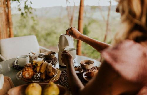 Alto Paraiso de Goias House | Inspiring Bangalô Ametista View - Family-Friendly Retreat