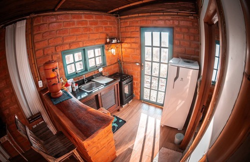 Alto Paraiso de Goias House | Bangalô Ametista: Ocean View with Spa & Family-Friendly Perks