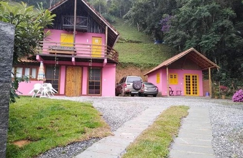 Sao Pedro da Serra Cabin | Explore Bangalô Boa Ventura: Pet-Friendly Getaway Rated 9.1