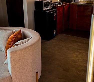 Sao Thome das Letras House | Pet-Friendly Bangalô de Pedras with Hot Tub & Family Comfort