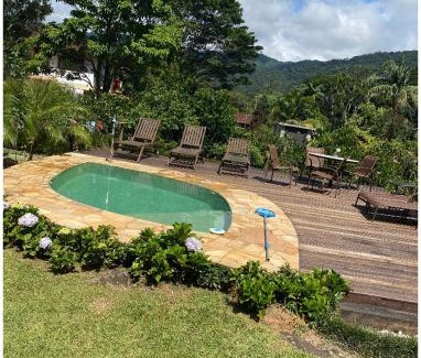 Sao Pedro da Serra House | Relaxing Bangalô na Natureza: Pet-Friendly Retreat Awaits