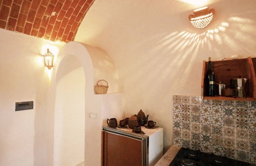 Chebba House | Family-Friendly Bangalow Chebba with Kitchen Amenities