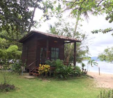 Khong Koi Beach Bed & Breakfast | Beachfront Bliss at Bangbaobeach Resort - Rated 9.1/10