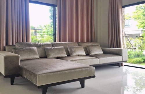 Nonthaburi Villa | Experience Happiness at Bangkok Life Hotel