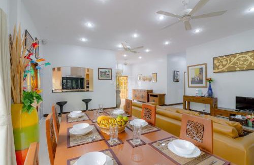 Thong Chai Villa | Beachfront Bliss at Bangsaphan Paradise Bankrut Villa
