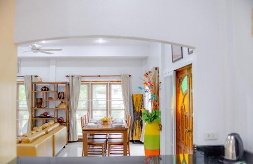 Thong Chai Villa | Beachfront Bliss at Bangsaphan Paradise Bankrut Villa