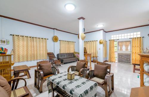 Phongprasan Villa | Family-Friendly Retreat at Bangsaphan Paradise Green House