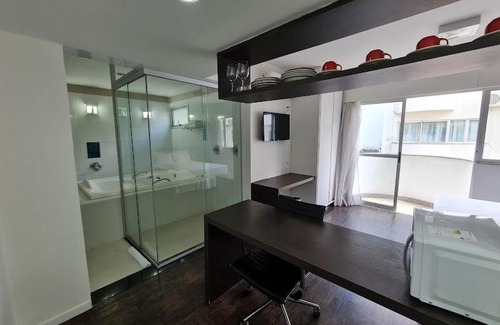 Sao Luiz Apartment | Relax in a Hot Tub by Lagoa da Pampulha - 9/10 Rated