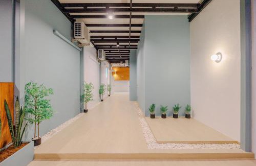 Khuekkhak Hotel | Bania 813 House