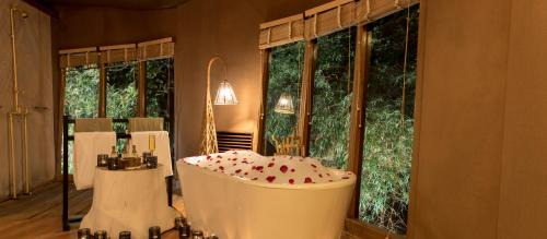 Kanha Cabin | Discover Banjaar Tola: A Taj Lodge in Kanha National Park
