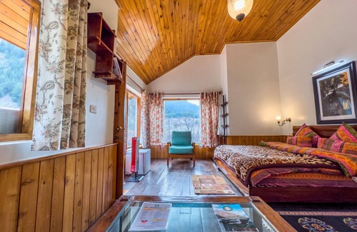 Batseri Hotel | Experience Banjara Camp and Retreat Sangla with Family-Friendly Amenities