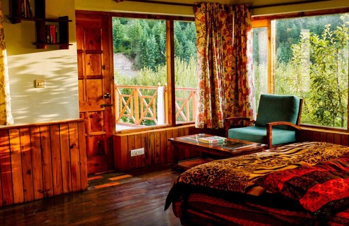 Batseri Hotel | Experience Banjara Camp and Retreat Sangla with Family-Friendly Amenities