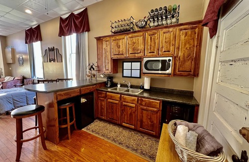 Bonnots Mill Apartment | Historic Bank Loft with Vault in Scenic River Town