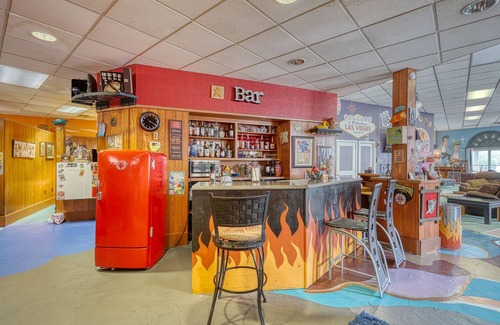Penbrook House | Cozy Indoor Getaway with Spa and Pet-Friendly Amenities