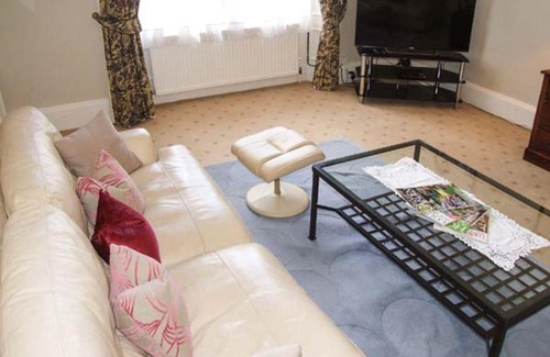 Chirnside House | Bank View
