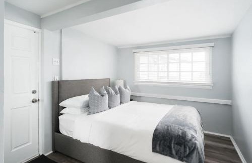 Bankers Hill Apartment | Elegant Bankers Hill Home Close to Airport and Family-Friendly