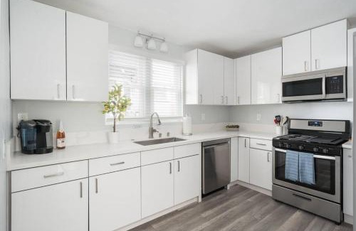 Bankers Hill Apartment | Elegant Bankers Hill Home Close to Airport and Family-Friendly