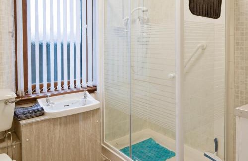 Central Aberdeen House | Explore Bankfield: 4-Star Stay, Pet & Child Friendly!
