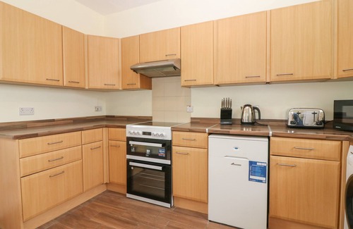 Forfar Cottage | Cozy Bankhead of Lour Bungalow: Pet-Friendly Retreat