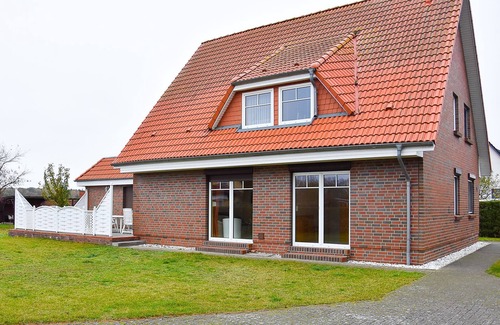 Bannemin Apartment | Family-Friendly Stay at Ferienhaus Bannemin with Pool