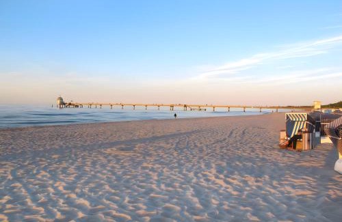 Bannemin Apartment | Family-Friendly Escape at Bannemin, Fewo Sonnenwind