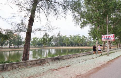 Thung Khwai Kin Hotel | Family-Friendly Banphu Resort with Pet Accommodations