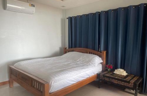 Lang Suan House | Discover บ้านระเบียงเลหลังสวน: Beachfront Haven for Families