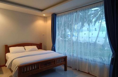 Lang Suan House | Beachside Retreat: Family-Friendly Stay at บ้านระเบียงเล