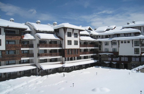 Old Town Apartment | Convenient Bansko Royal Towers: Steps from the Gondola