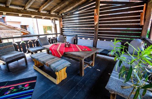Kvartal Noviya Grad House | Elegant Banskovilla Zlateva House: Pet-Friendly Retreat