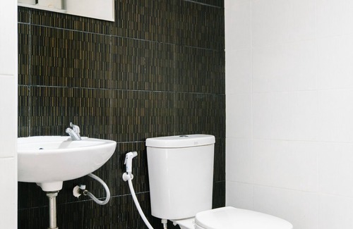 Bang Kra So Hotel | Discover Bansuay Rattanathibet: Family-Friendly Stay