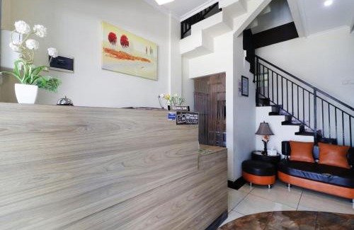 Bandung House | Budget-Friendly Stay at Bantal Guling Pasar Baru