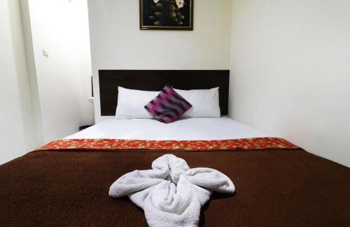 Bandung House | Budget-Friendly Stay at Bantal Guling Pasar Baru